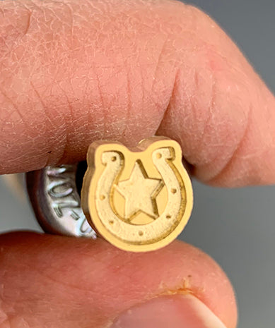 Leonardo Horse Shoe with Star Imprinter